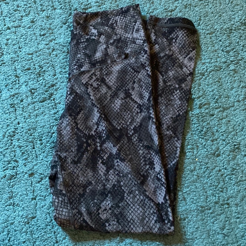 Snake Print crossover aerie legging
